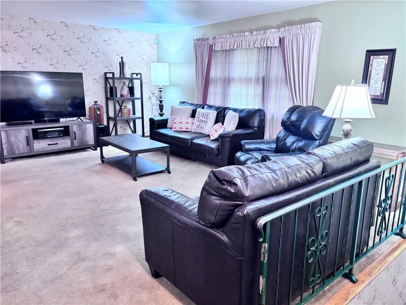 11604 E 61st Ter, Raytown, MO 64133