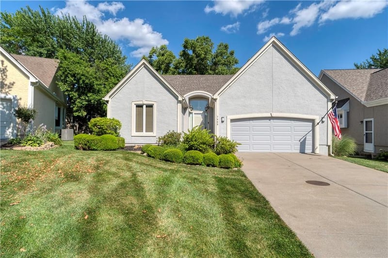 7809 117th Ter, Overland Park, KS 66210