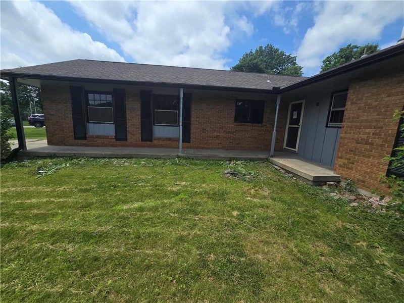 8700 Ford Ave, Raytown, MO 64138