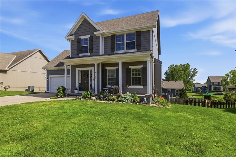 8909 NE 117th St, Kansas City, MO 64157