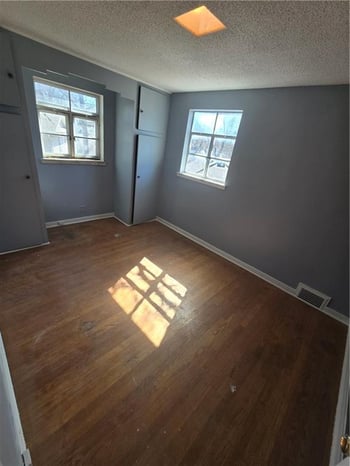 4405 N Oak Trafficway, Kansas City, MO 64116