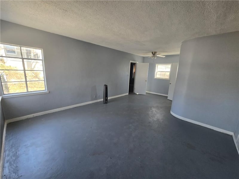 4405 Oak Trafficway, Kansas City, MO 64116