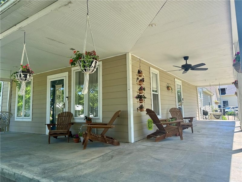 208 S Beaubein St, Silver Lake, KS 66539