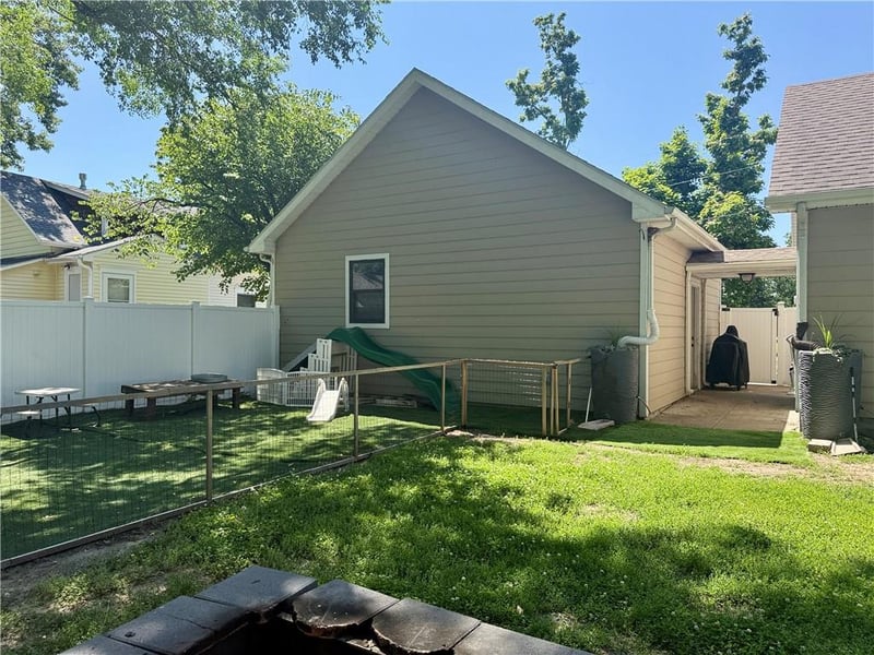 208 S Beaubein St, Silver Lake, KS 66539