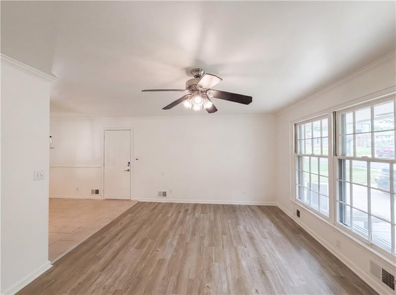 3107 65th Ter, Kansas City, MO 64119