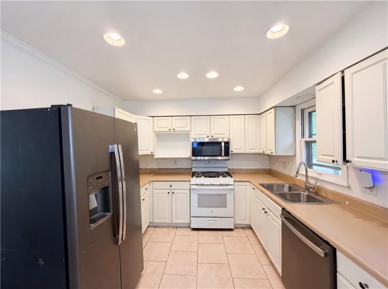 3107 65th Ter, Kansas City, MO 64119