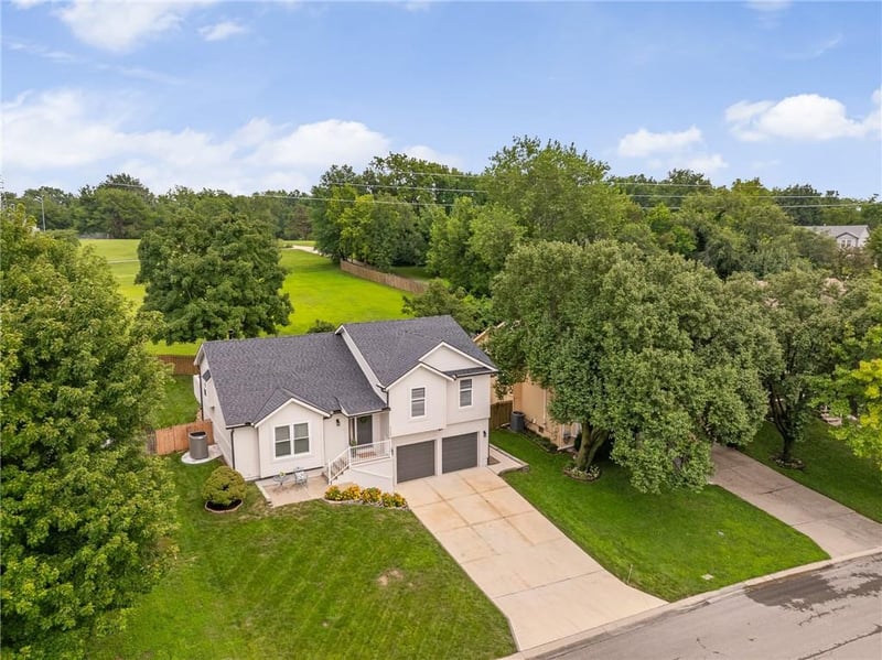 5109 Rosehill Rd, Shawnee, KS 66216