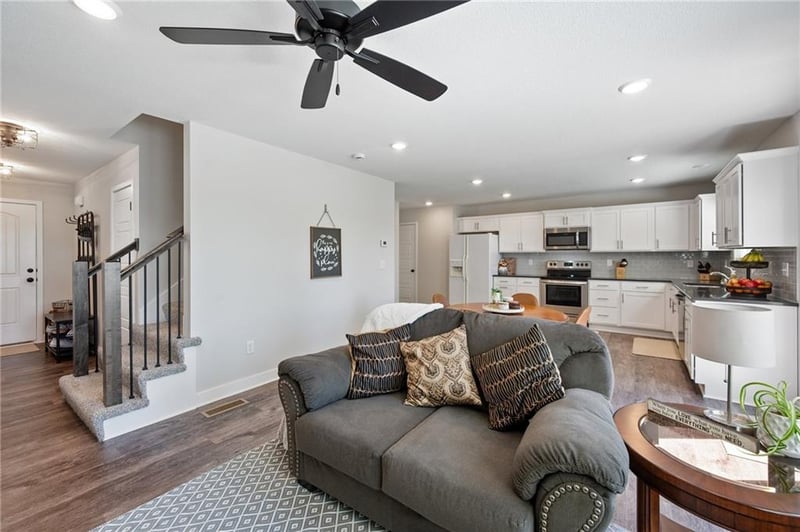 5232 Cambridge Ave, Kansas City, MO 64119
