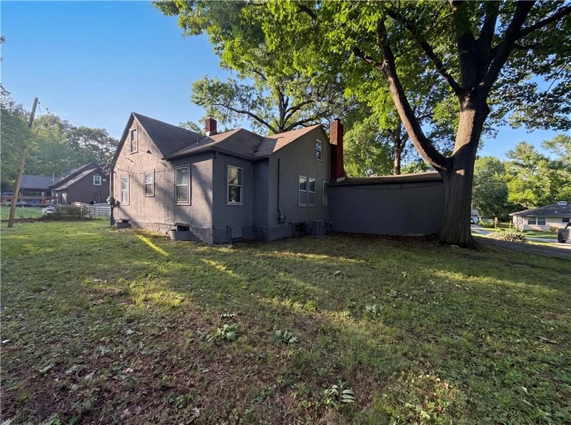 11304 55th Ter, Raytown, MO 64133