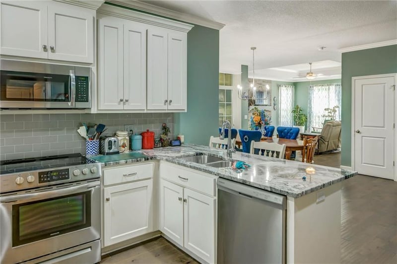 722 110th Ter, Kansas City, MO 64131