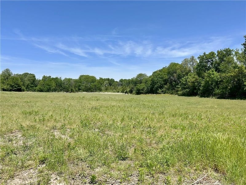 Colbern Rd, Lone Jack, MO 64070
