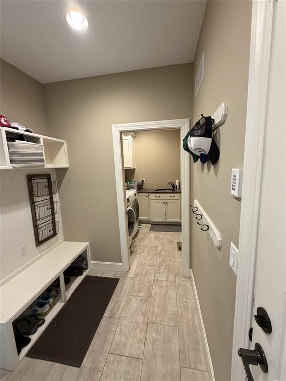 5739 Timber Hills Dr, Lee's Summit, MO 64064