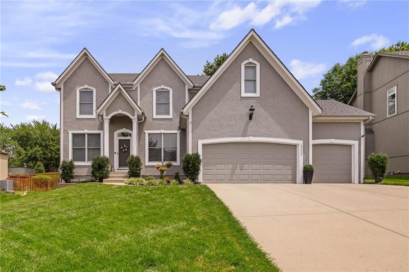 14805 Slater St, Overland Park, KS 66221