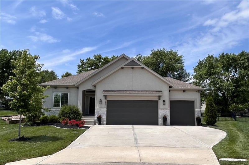 4404 Nautilus Pl, Lee's Summit, MO 64082