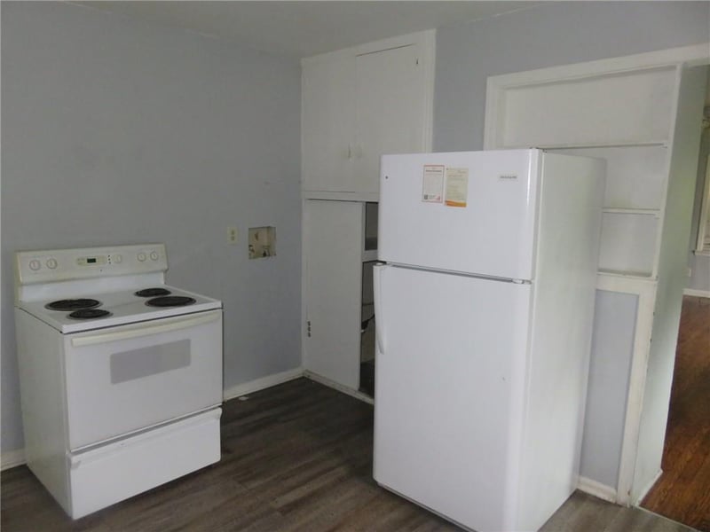 8321 Olive St, Kansas City, MO 64132