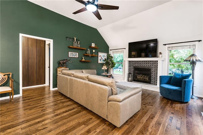 7003 156th Ter, Overland Park, KS 66223