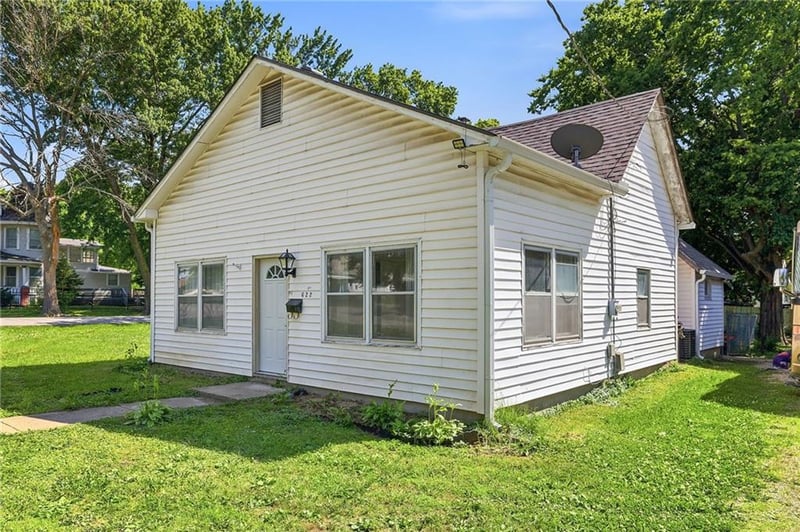 622 C St, Belton, MO 64012
