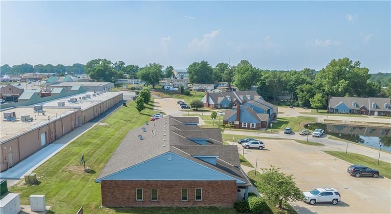 3715 A Beck Rd, St Joseph, MO 64506