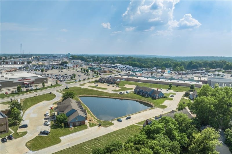 3715 A Beck Rd, St Joseph, MO 64506