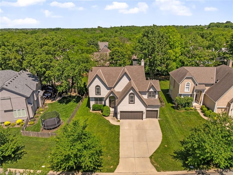 14205 Rosehill St, Overland Park, KS 66221
