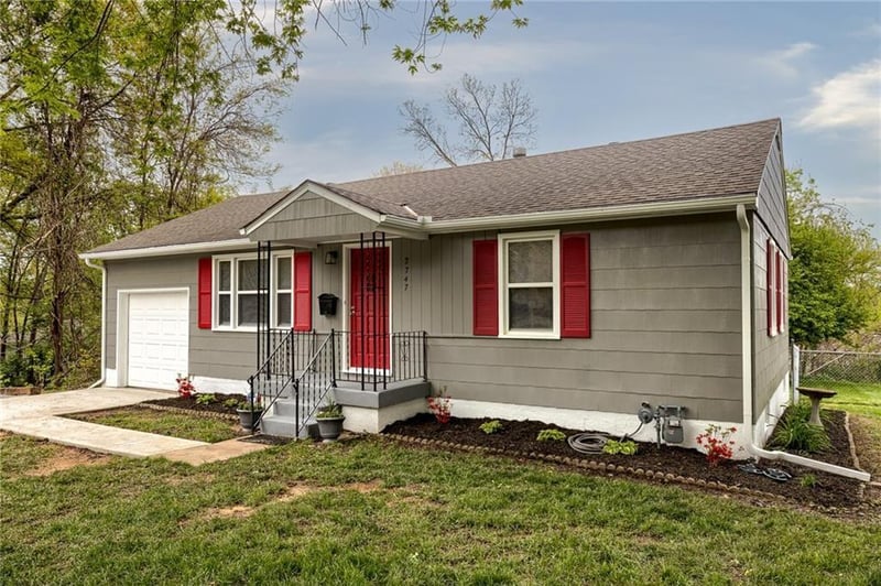 2747 N 52nd St, Kansas City, KS 66104