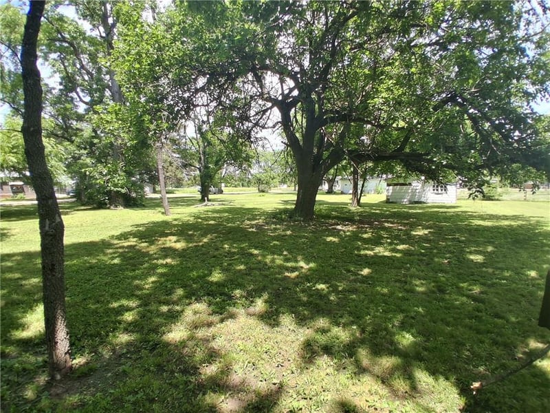 307 Jefferson Ave, Laharpe, KS 66751