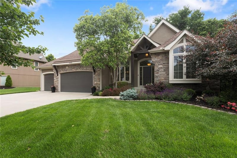 9635 NE 89th St, Kansas City, MO 64157