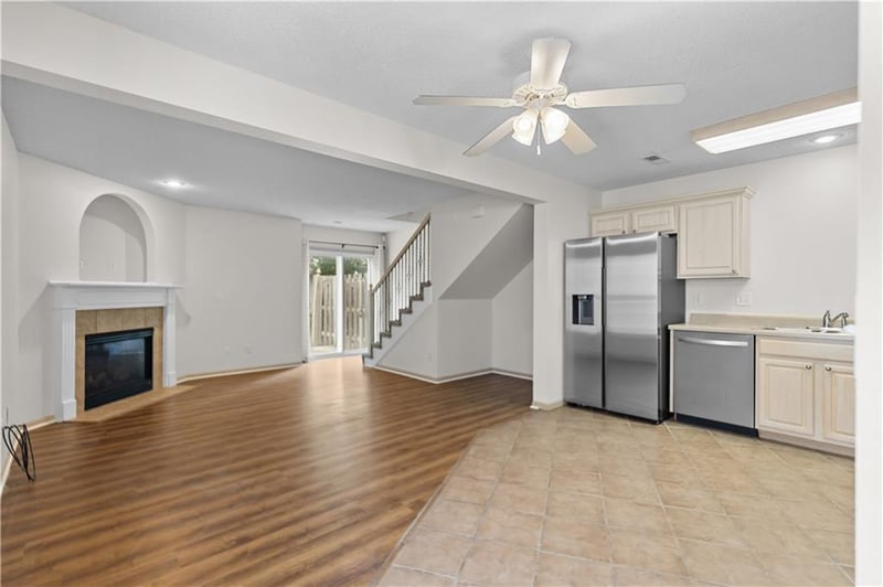 10660 46th Ter, Kansas City, MO 64133
