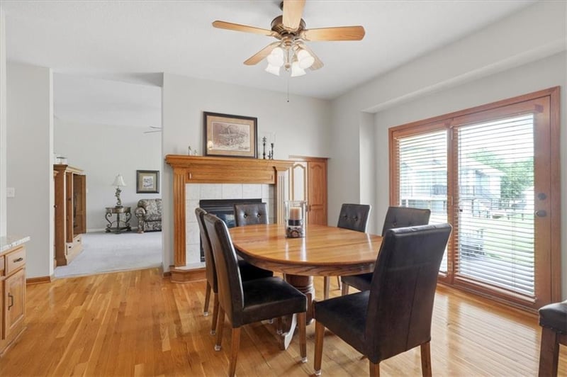 8623 Richmond Ave, Kansas City, MO 64157