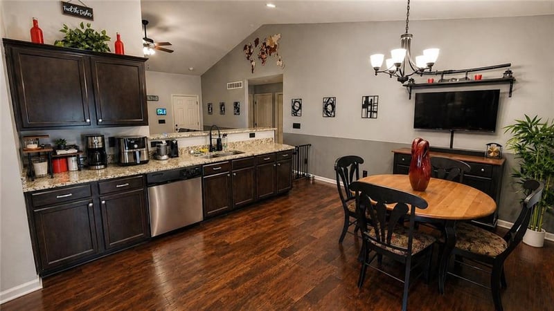 530 Maple St, Gardner, KS 66030