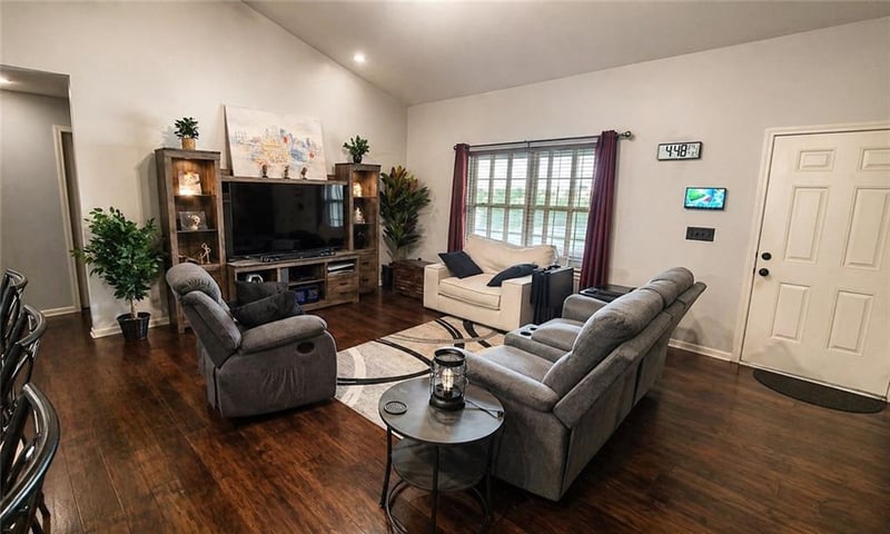 530 Maple St, Gardner, KS 66030