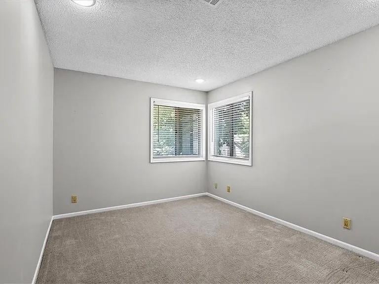 8323 120 Ter, Overland Park, KS 66213