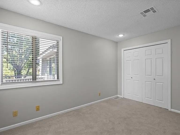 8323 120 Ter, Overland Park, KS 66213