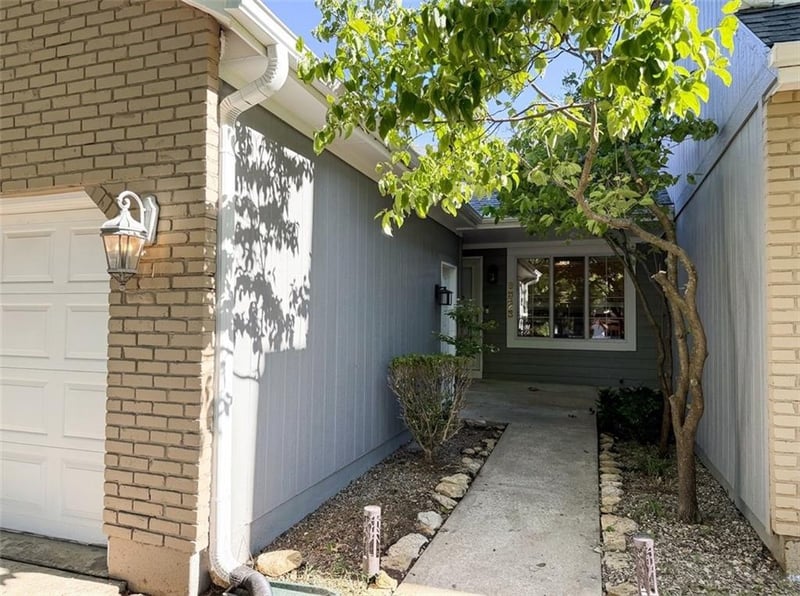 8323 W 120 Ter, Overland Park, KS 66213