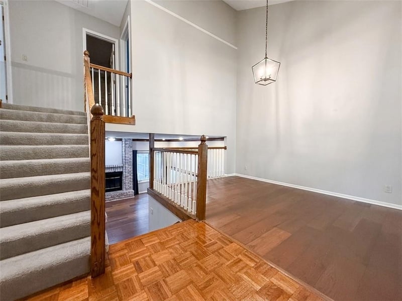 8323 W 120 Ter, Overland Park, KS 66213