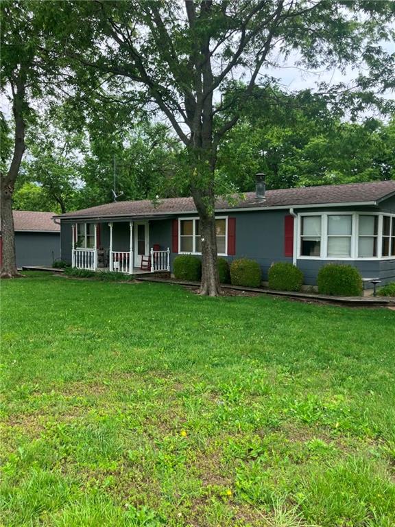 70 Eagle Ln, Mound City, KS 66056