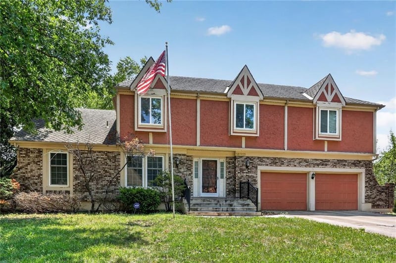 16313 Chur St, Olathe, KS 66062
