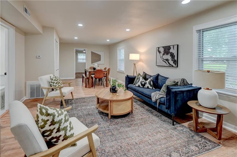 7126 Main St, Kansas City, MO 64114