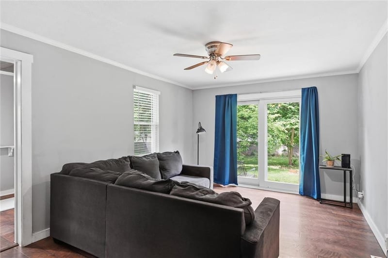 301 Moreland School Rd, Blue Springs, MO 64014