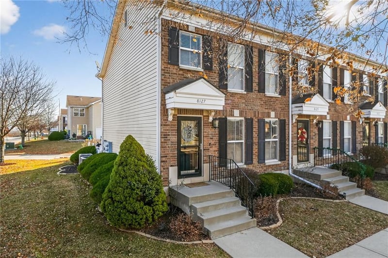 8127 Drury Ave, Kansas City, MO 64119