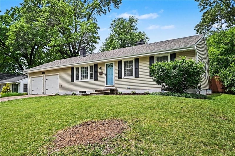 3606 48th Ter, Kansas City, MO 64119
