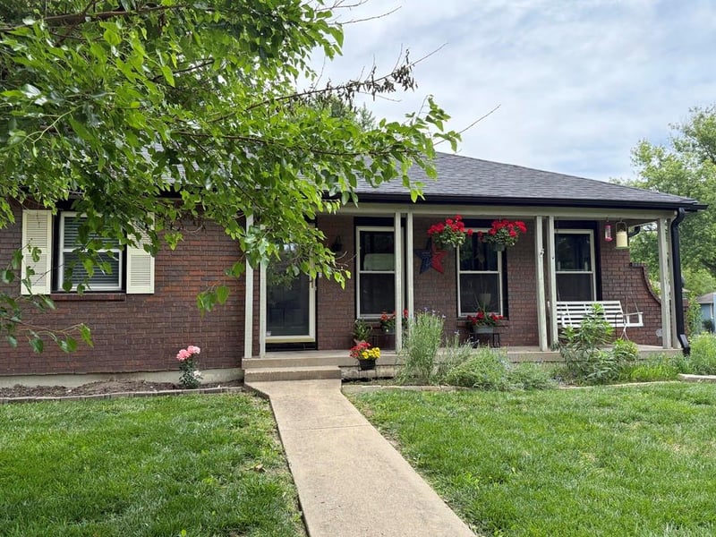 600 Park Dr, Belton, MO 64012