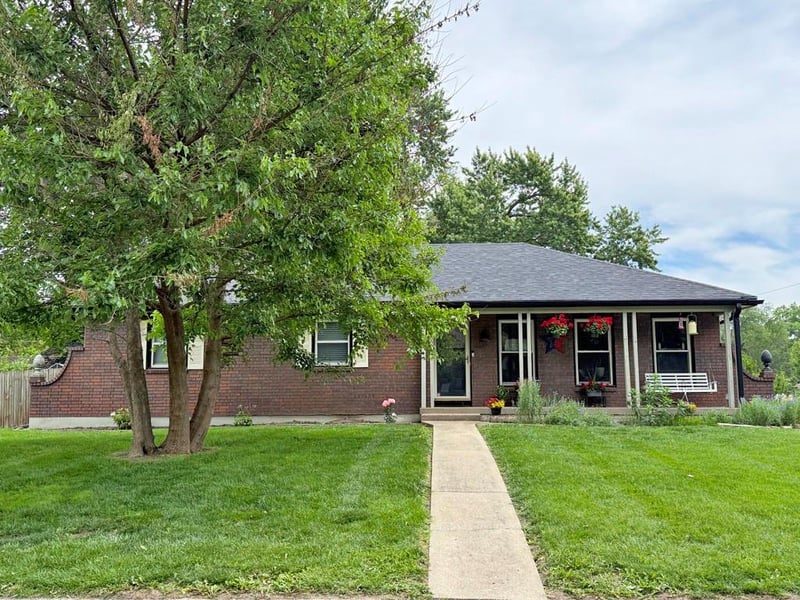 600 Park Dr, Belton, MO 64012