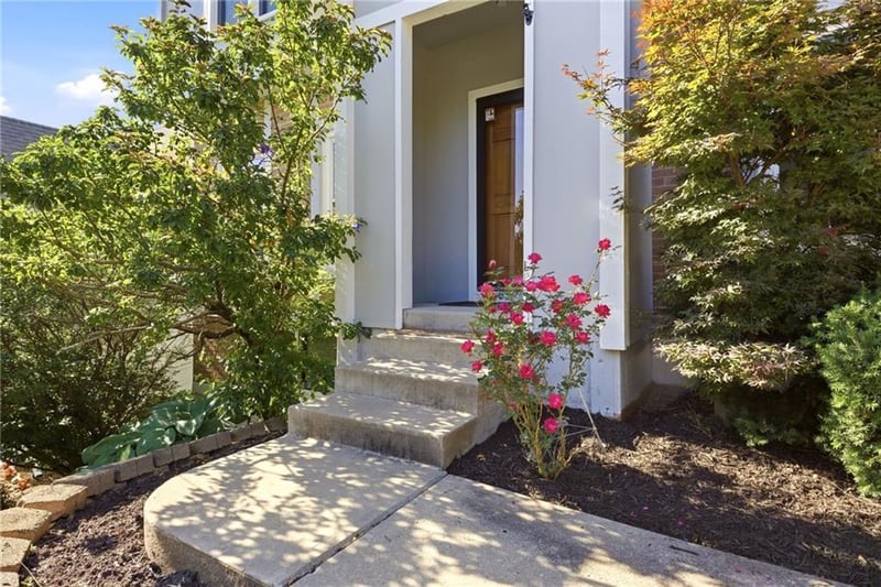 15013 W 77th Ter, Lenexa, KS 66216