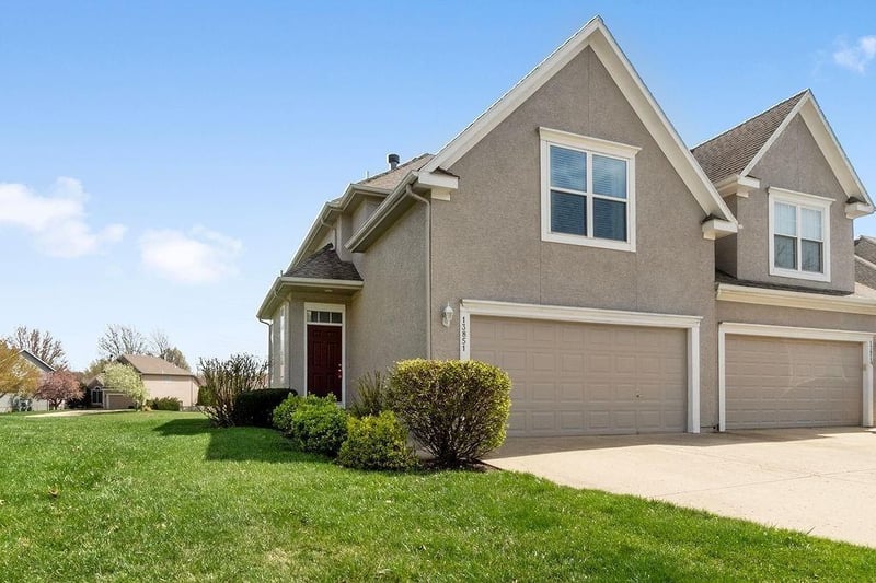 13851 Acuff St, Olathe, KS 66062