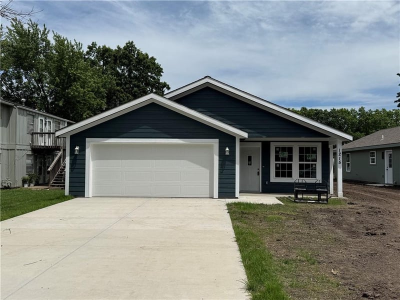 1215 Maple St, Ottawa, KS 66067