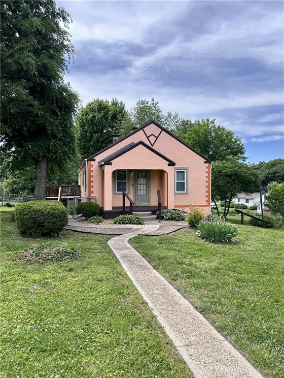 1816 40th St, St Joseph, MO 64507