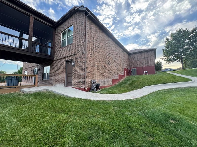 3109 109th Ter, Kansas City, KS 66109