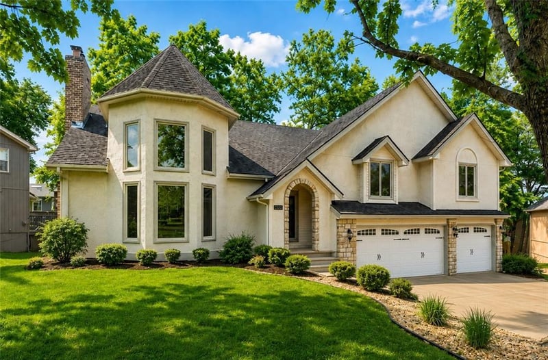 1808 82nd Pl, Kansas City, MO 64118