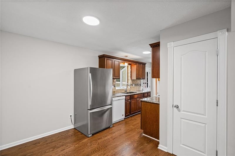 1210 5th St, Lee's Summit, MO 64063